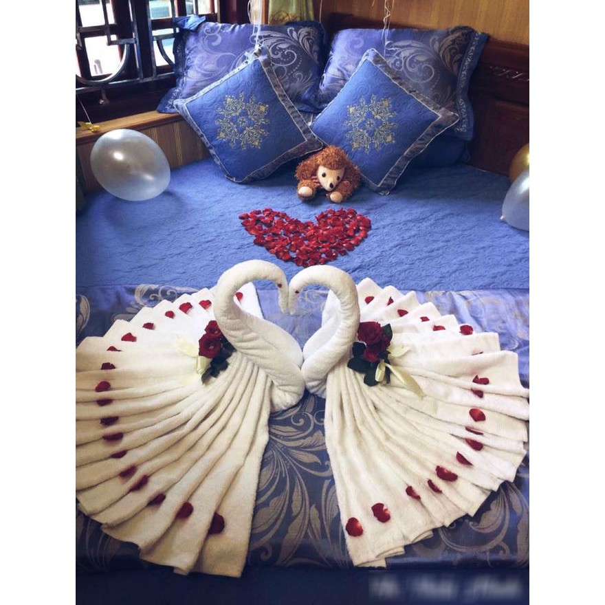 Khăn tắm trắng gấp thiên nga trang trí giường cưới | Shopee Việt Nam