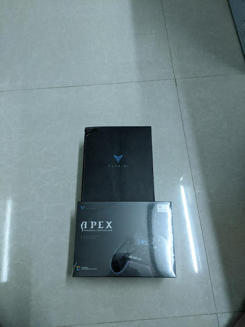 Thiết kế tay cầm Flydigi Apex Octopus