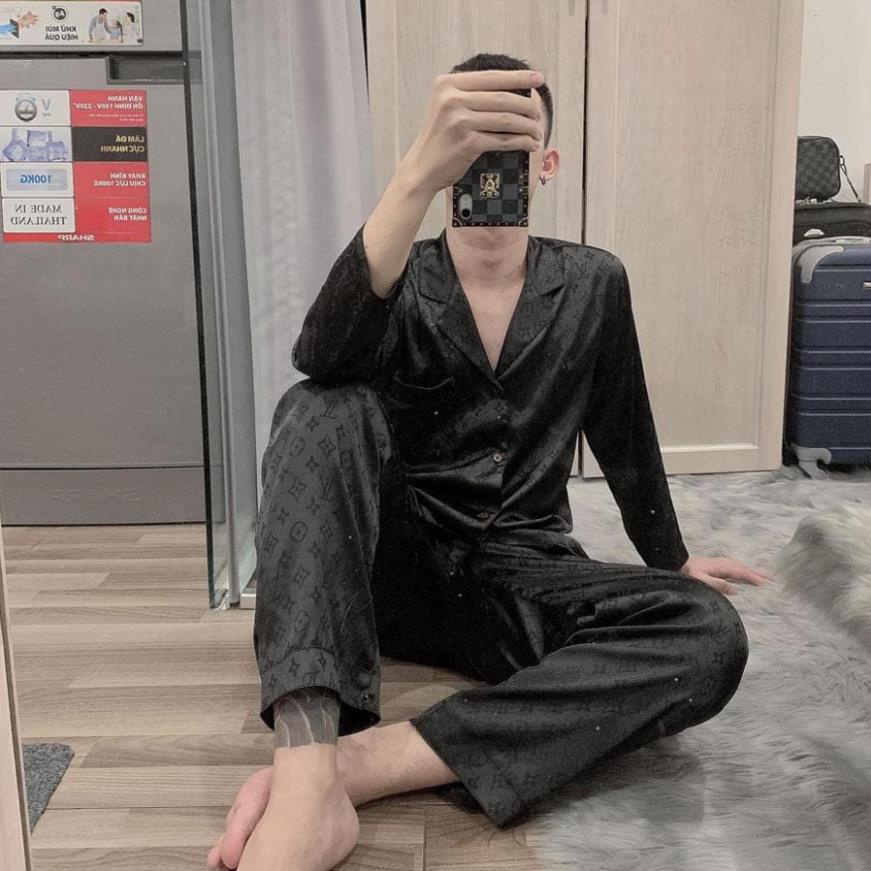 Bộ Pijama nhung thô LV