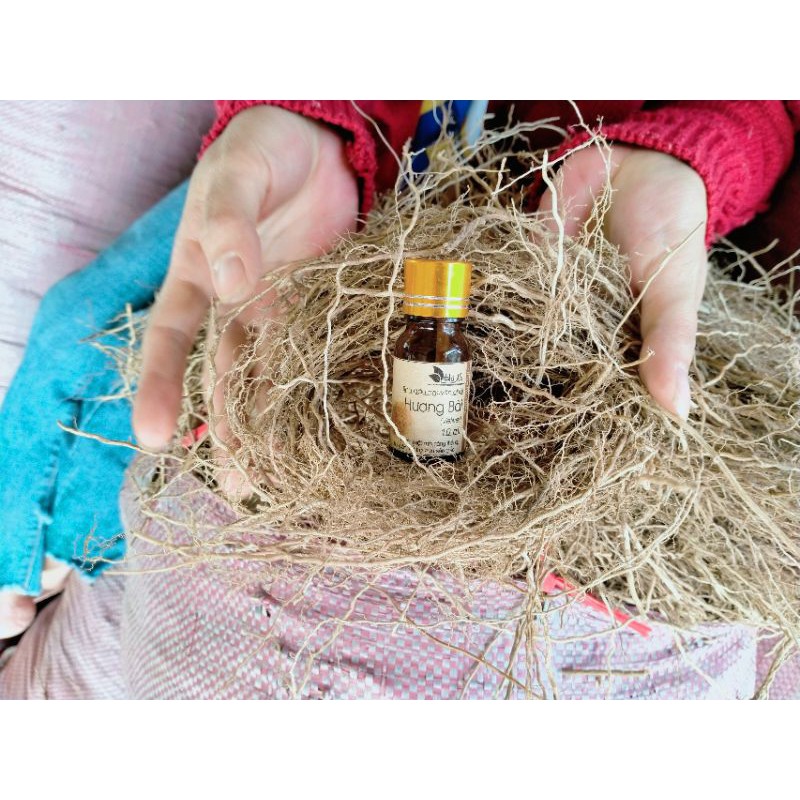 Tinh Dầu Vetiver - Tinh Dầu Hà Na - nó xua tan sự cáu kỉnh, giận dữ.