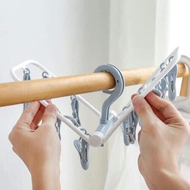 Móc kẹp quần áo sơ sinh cho bé đa năng gấp gọn 12 kẹp