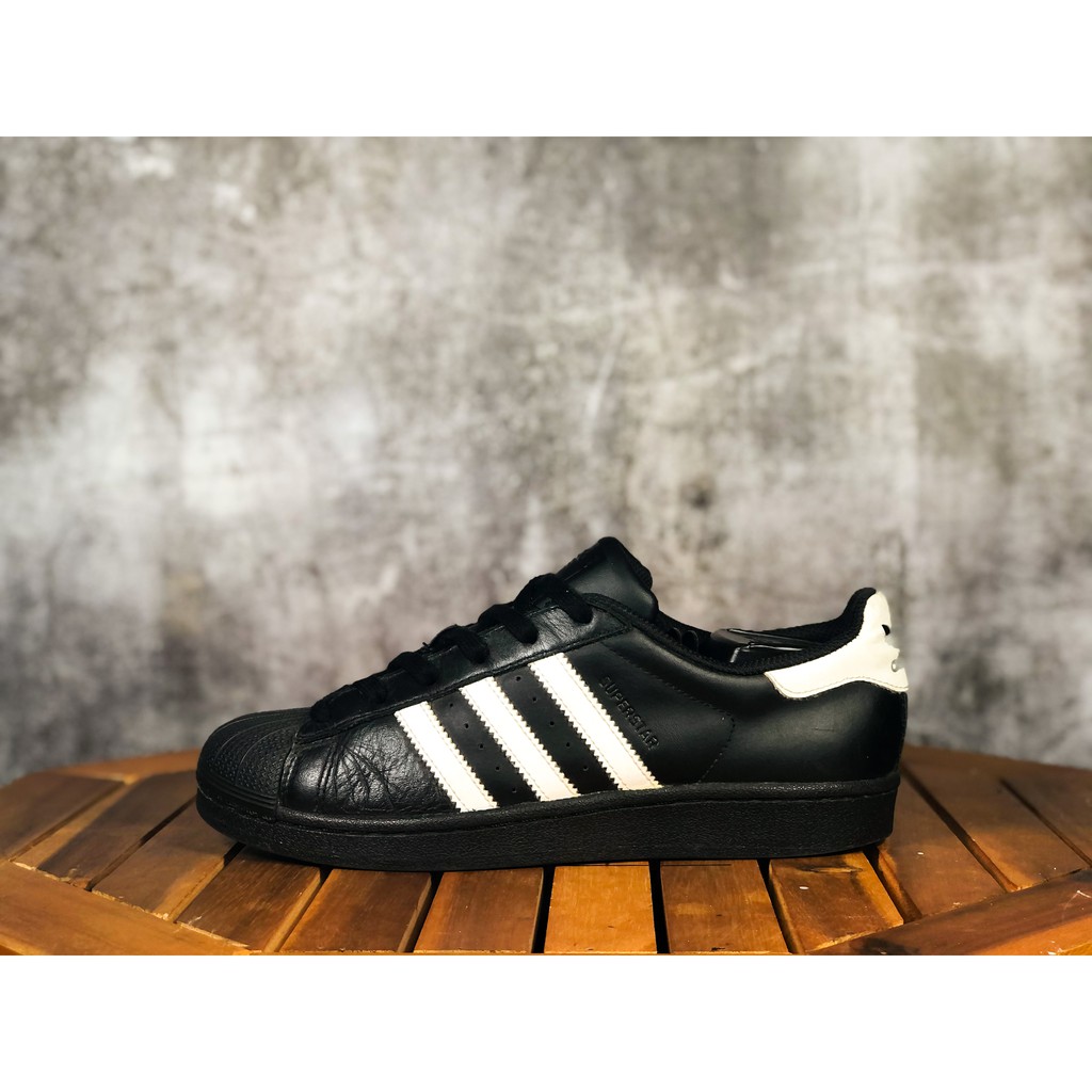 adidas superstar foundation black and white