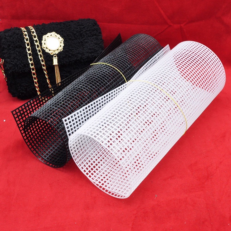 1Tấm nhựa canvas nẹp túi xách