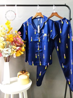 Pijama lụa form lớn tay ngắn quần dài, chất liệu lụa satin cao cấp mềm mại, chất vải mát mịn, co giãn nhẹ