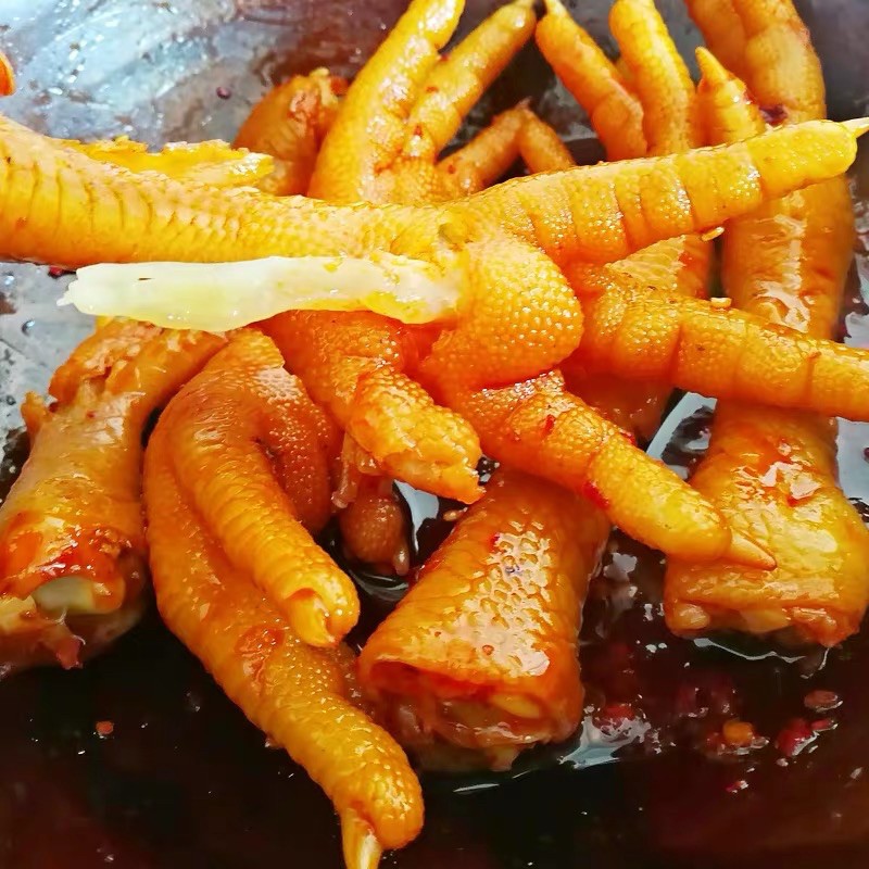 CHÂN GÀ CAY TỨ XUYÊN