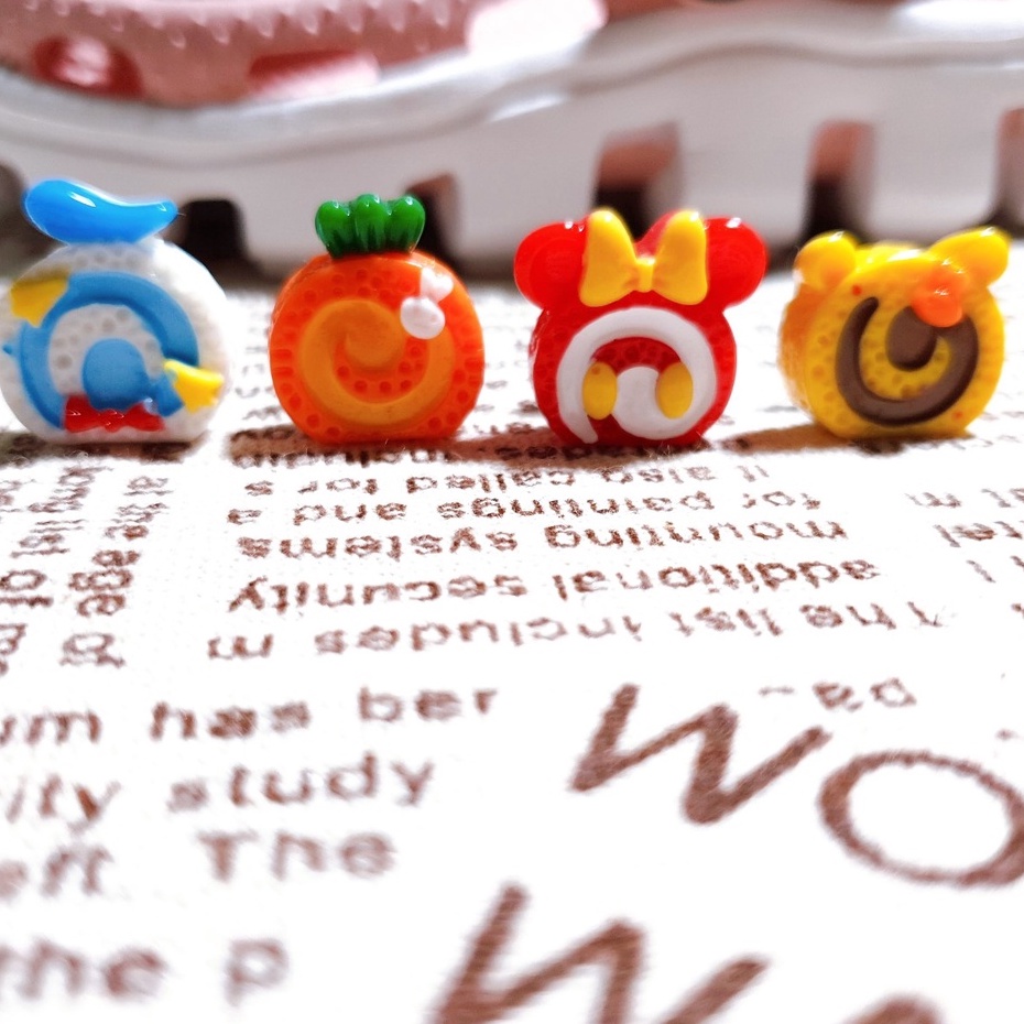 Sticker 3D đá cứng kem, kẹo, bánh,, - Nút gắn dép cá sấu | Shopee Việt Nam