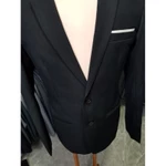 Áo khoác blazer nam 2 nút màu đen mềm mịn (miếng vải trắng có thể tháo ra hoặc nhét xuống) tặng cà vạt hộp đựng — ảnh 4
