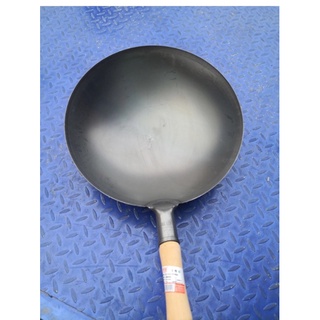 chảo thép tay cầm gỗ size 40