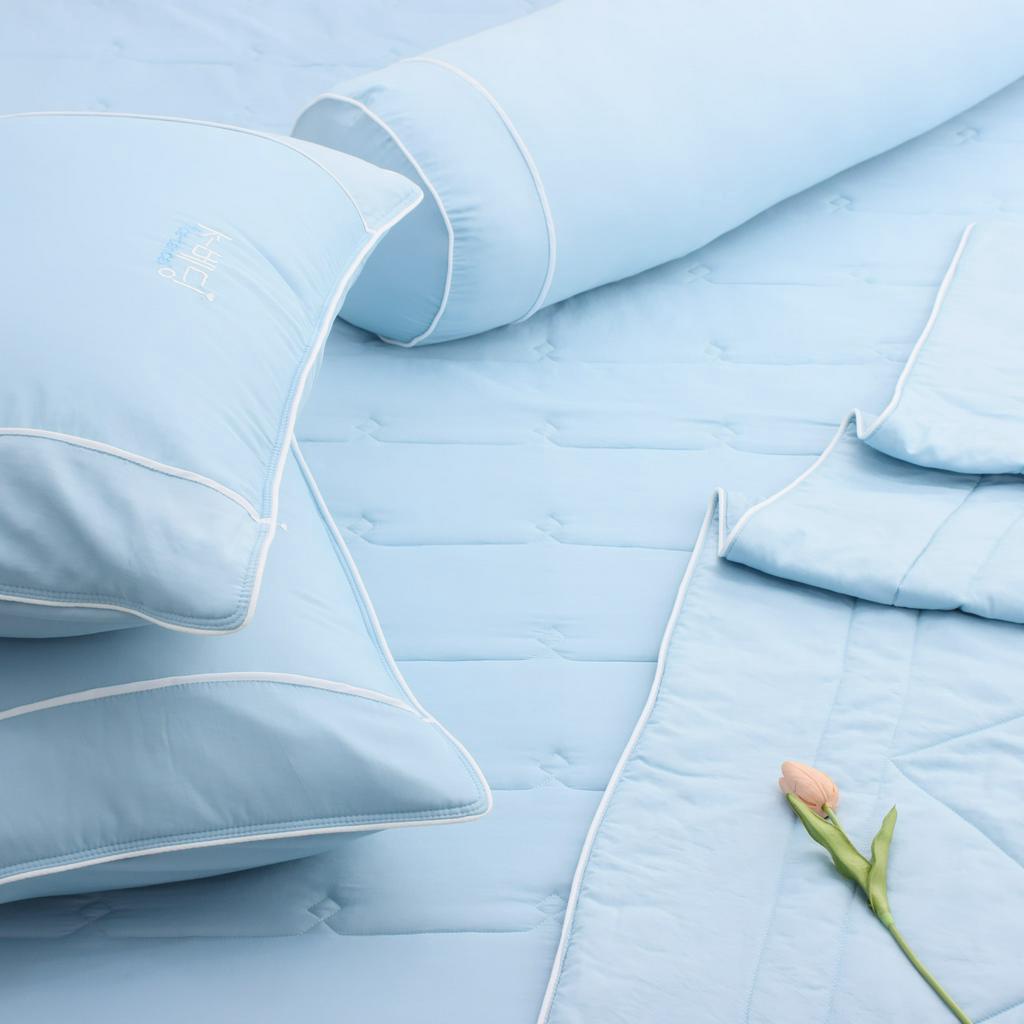 Ảnh Chăn hè K-Bedding By Everon KNTS & KNSS chất vải Ice Soft mềm mát, thoáng khí, kháng khuẩn (200x220cm) 3