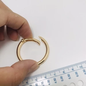 1 chiếc Khoen bấm tròn, khoen mở cho túi xách, ba lô