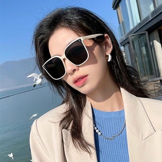 Kính mắt mẫu 2