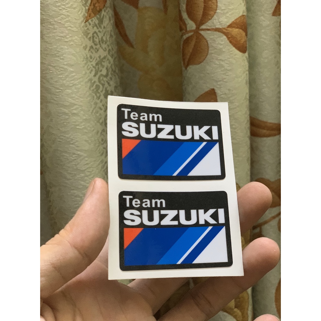 Tem con dán xe Suzuki Team 1 bịch có 2 con tem | Shopee Việt Nam