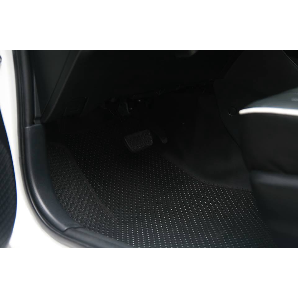 Thảm lót ô tô KATA cho xe Toyota Yaris HB (2014 - 2025) - Khít với sàn, Chống trơn, Không mùi, Không ẩm mốc