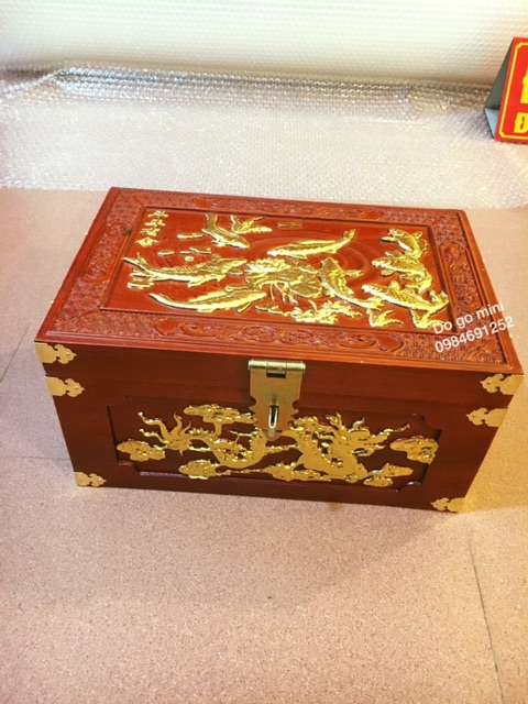 Tráp gỗ hương
