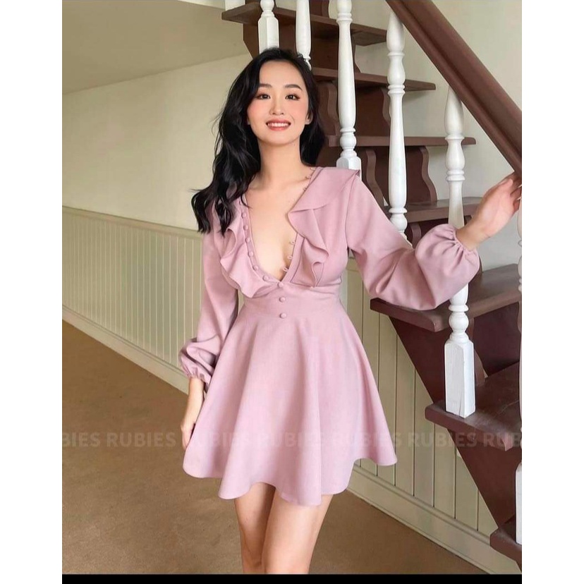 JUMSUIT ĐEN THIẾT KẾ XẺ NGỰC SIÊU XINH - KATIE JUMSUIT
