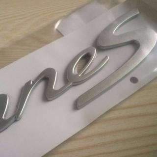 Áp dụng cho logo Porsche 07-10 logo cayenne cũ nhãn dán logo cayenne S GTS