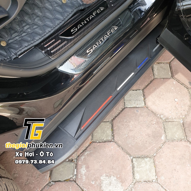 Ốp bậc cửa xe Hyundai Santafe 2021-2023, Chất liệu Carbon,Titan chuẩn nhất thị trường