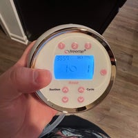 Máy hút sữa Freemie Rose - Hút sữa rảnh tay Chính hãng