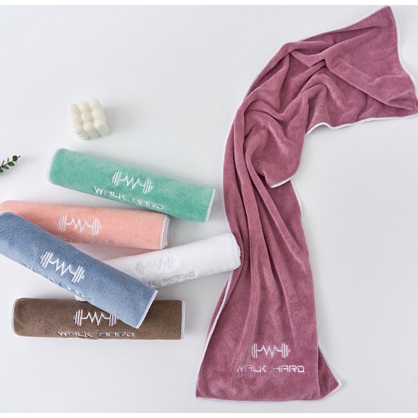Khăn thể thao Chữ WALK HARD bản trung (30x100cm) cực thấm hút mồ hôi và mềm mại.