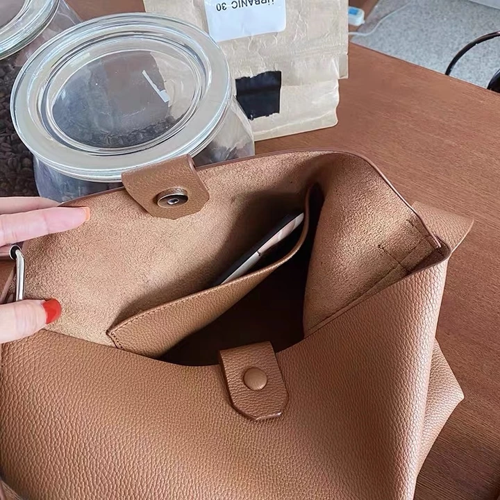 Women's Korean-Style PU Leather Tote Bag – Large – 3