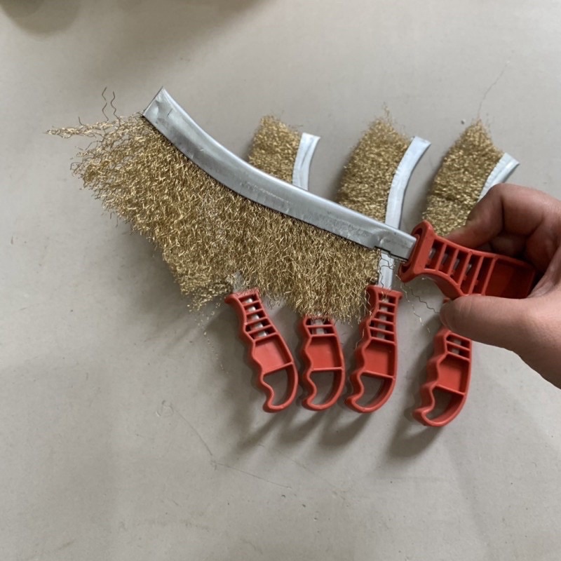 Combo 5 chiếc bàn chải sắt đánh rỉ cán nhựa đỏ , chổi cọ sắt cầm tay ...