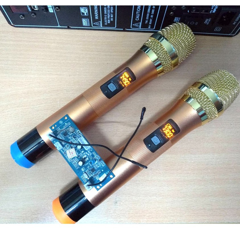 Micro loa kéo đầu nhôm wireless GD-V2 UHF (loại 1) | Shopee Việt Nam