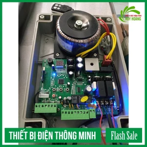 Combo board điều khiển mô tơ, hộp đựng chống nước và 2 remote control
