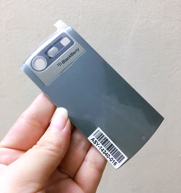 Nắp lưng điện thoại blackberry 8110 8120 new zin