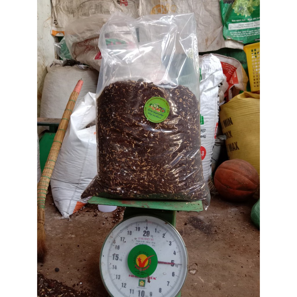 5kg Đất trồng chuyên Rau, Củ, Qủa, Hoa, Trộn Sẵn Đất Đỏ, Tro, Compost, Phân Dê,.. Trồng Ngay