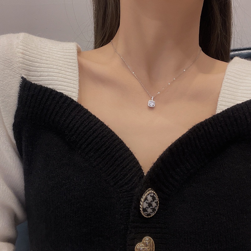 Vòng cổ Choker Thép Titan Mặt Vuông Đính Đá zircon Tinh Xảo Chất Lượng Cao