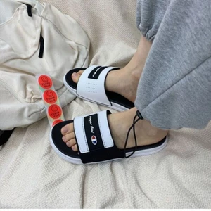 Dép lê đôi logo phong cách Ulzzang