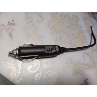 Tẩu đực cắm tẩu xe ô tô 12V 24V của xe là linh kiện xe hơi sử dụng cho camera hành trình, quạt xe hơi, inverter 220v
