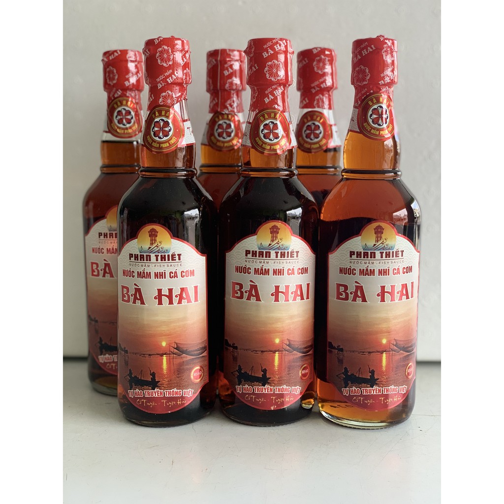 Thùng Nước Mắm Nhĩ Lú Cá Cơm Đặc Biệt Bà Hai MS40B  ( Ủ Chượp 2 năm /thùng 6 chai thủy tinh  x 500ml )