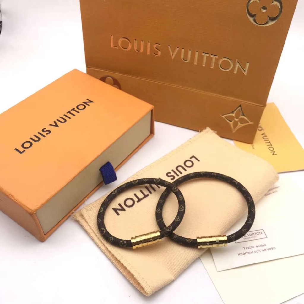 Lắc Tay Louis Vuitton