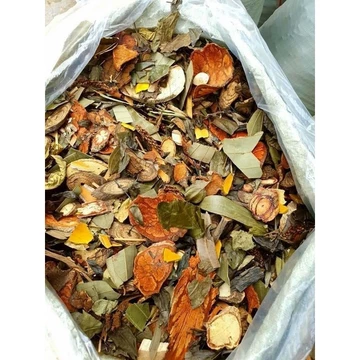 Lá tắm Dao đỏ 1 bịch 1 kg tắm và xông cho PN sau sinh tránh hậu sản cực tốt