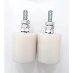 1 Cặp con lăn cửa cổng( không bát)