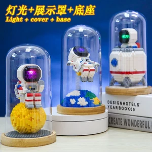 Mô hình lắp ghép hình phi hành gia có đèn led độc đáo DIY