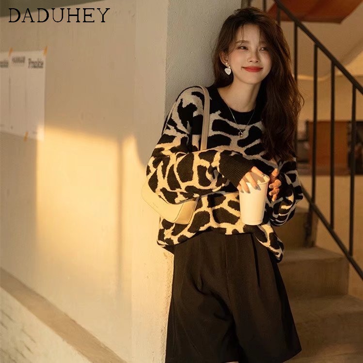Ảnh Áo Sweater Chui Đầu Dáng Rộng In Họa Tiết Da Báo Kiểu Nhật Bản Cá Tính Cho Nữ 3