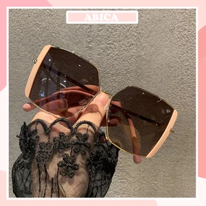 Kính mát thời trang nữ gọng vuông quá khổ tròng mắt phủ Polarized chống chói cực tốt phiên bản Hàn Quốc đẹp rẻ ABICA 231