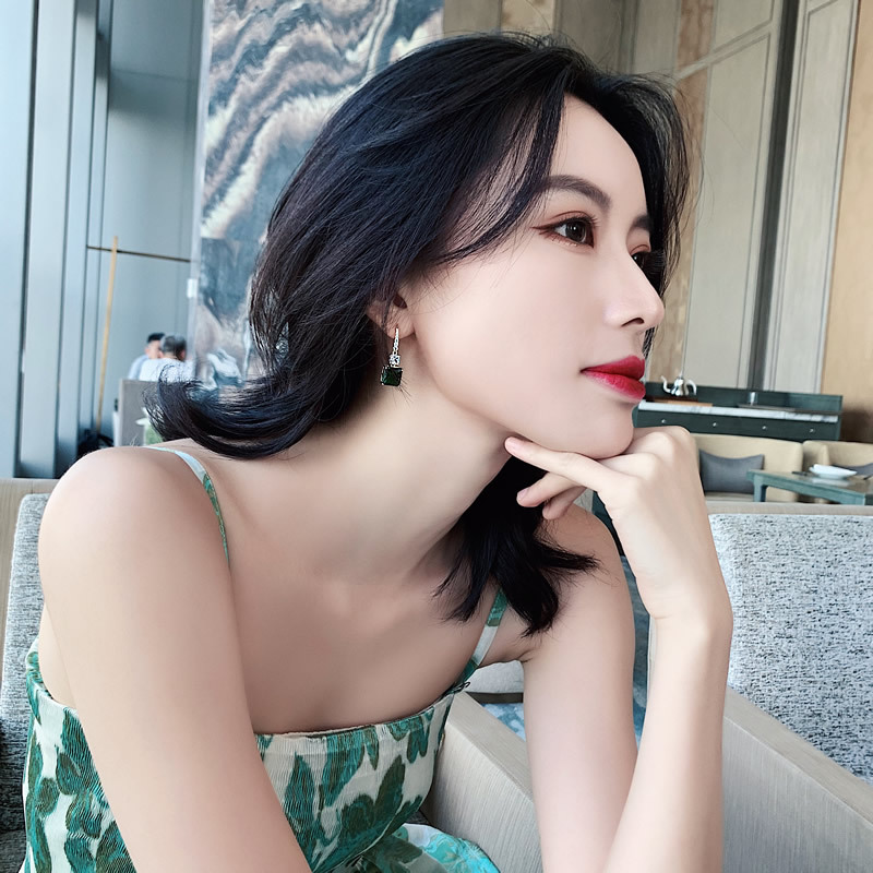 Ảnh OIMG  Bông Tai Đính Ngọc Lục Bảo Nhân Tạo Hình Vuông Phong Cách Retro 2