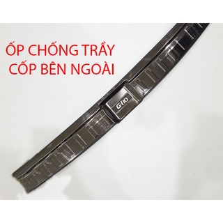 Ốp chống trầy cốp trong, ngoài xe Hyundai i10 đời 2021 đến 2025 Vân Titan phay xước, cao cấp