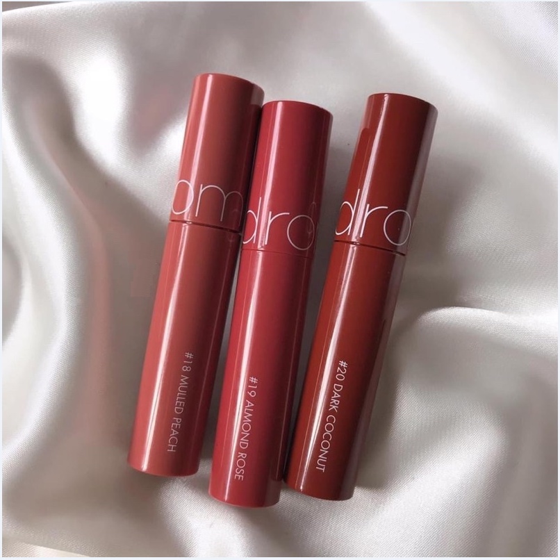 son romand bóng màu 19 Hồng nâu đất (Romand Juicy Lasting Tint #19 Almond Rose)