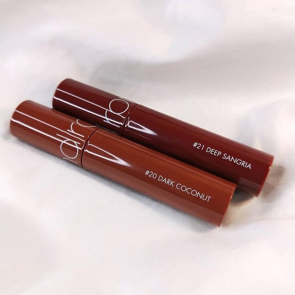 son romand bóng màu 21 đỏ mận (Romand Juicy Lasting Tint #21 Deep Sangria)