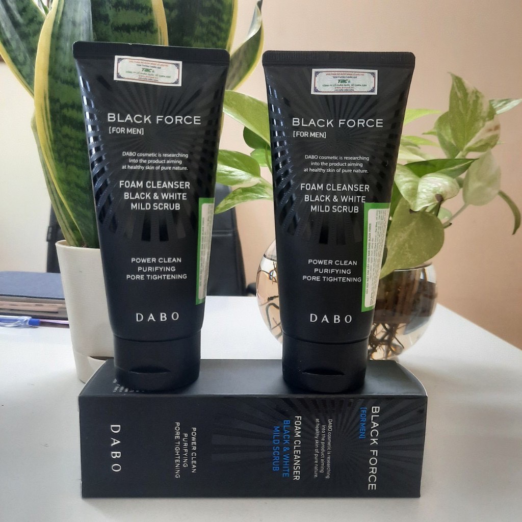 Sữa rửa mặt Nam trắng da sạch mụn Dabo Black Force Hàn Quốc 120ml – Hàng Chính Hãng
