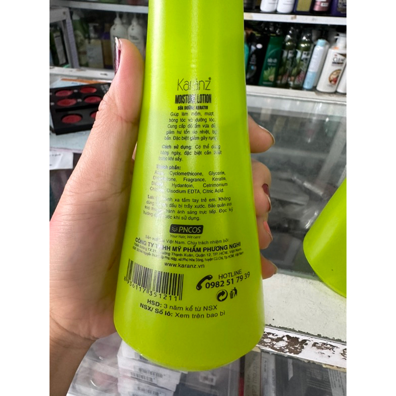 Xịt dưỡng tóc Keratin Kazan 250ml chai màu xanh siêu thơm mềm tóc giá rẻ