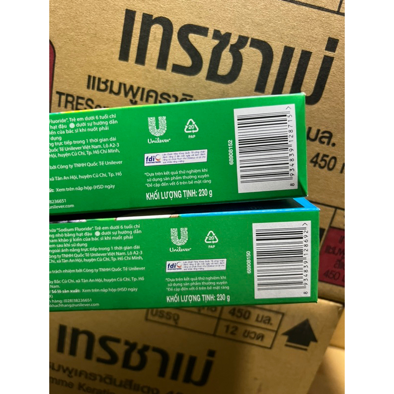 Kem đánh răng Closeup hộp lớn 230g