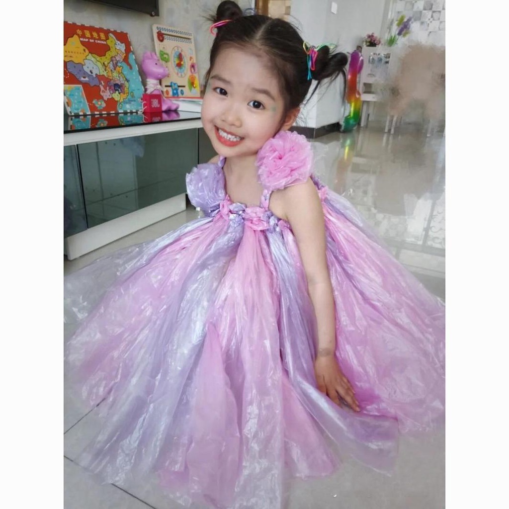 Túi nhựa trẻ em handmade bảo vệ môi trường váy công chúa màu xanh lá cây ý tưởng thời trang bé gái.