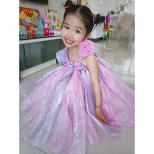 Túi nhựa trẻ em handmade bảo vệ môi trường váy công chúa màu xanh lá cây ý tưởng thời trang bé gái.