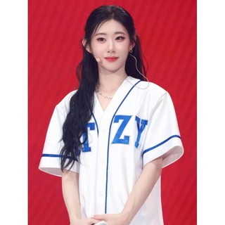 ITZY Trắng Tất Cả Các Thành Viên Áo Thun Bóng Chày-Áo Hòa Nhạc Thêu Cao Cấp-Áo Jersey Đội Nữ