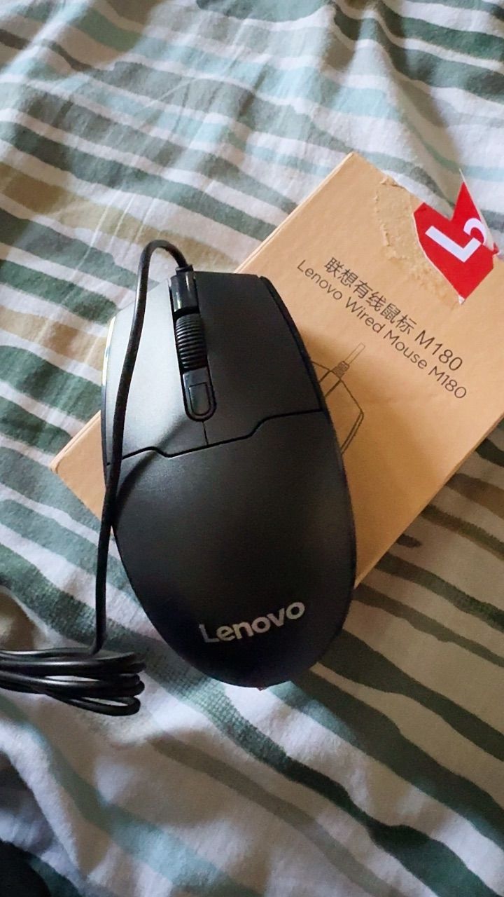 Chuột Lenovo M180 dùng cho máy tính xách tay